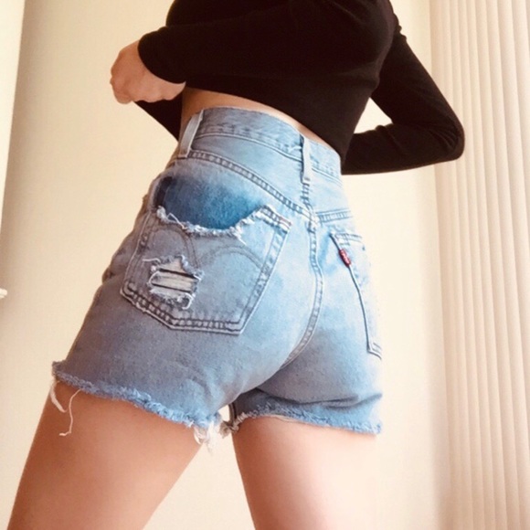 Levis 5 button 501 high rise shorts - Picture 1 of 7